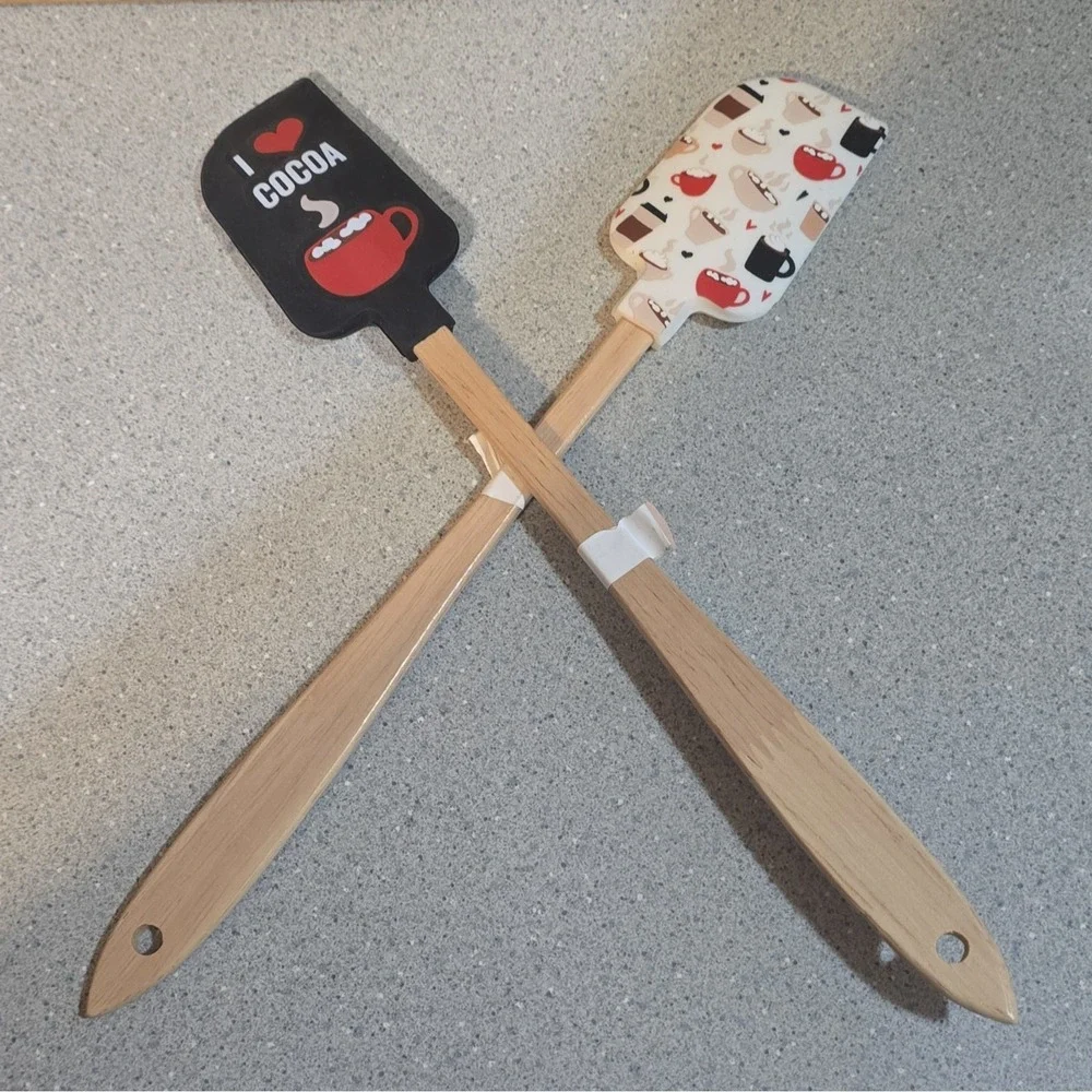 Hot Cocoa Station Drying Mat Set w/ 2 Spatulas & Hanging Sign, Red/White